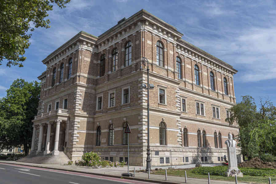 Croacia - Zagreb 25 - Academia Croata de Ciencias y Artes.jpg